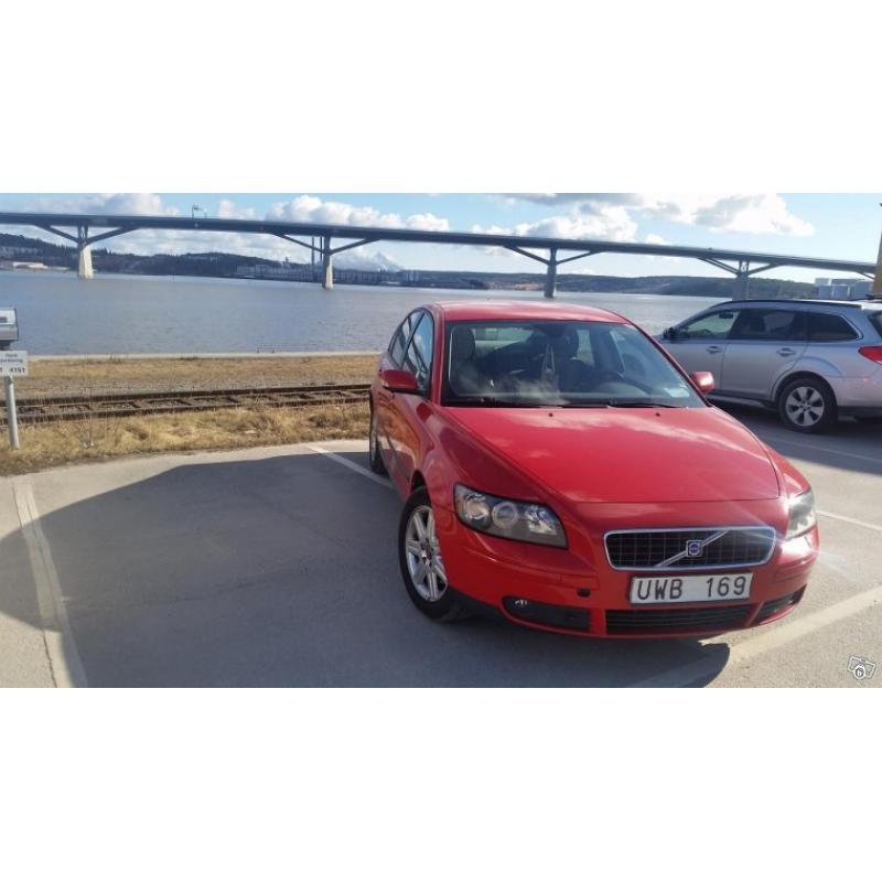 Volvo S40 -04