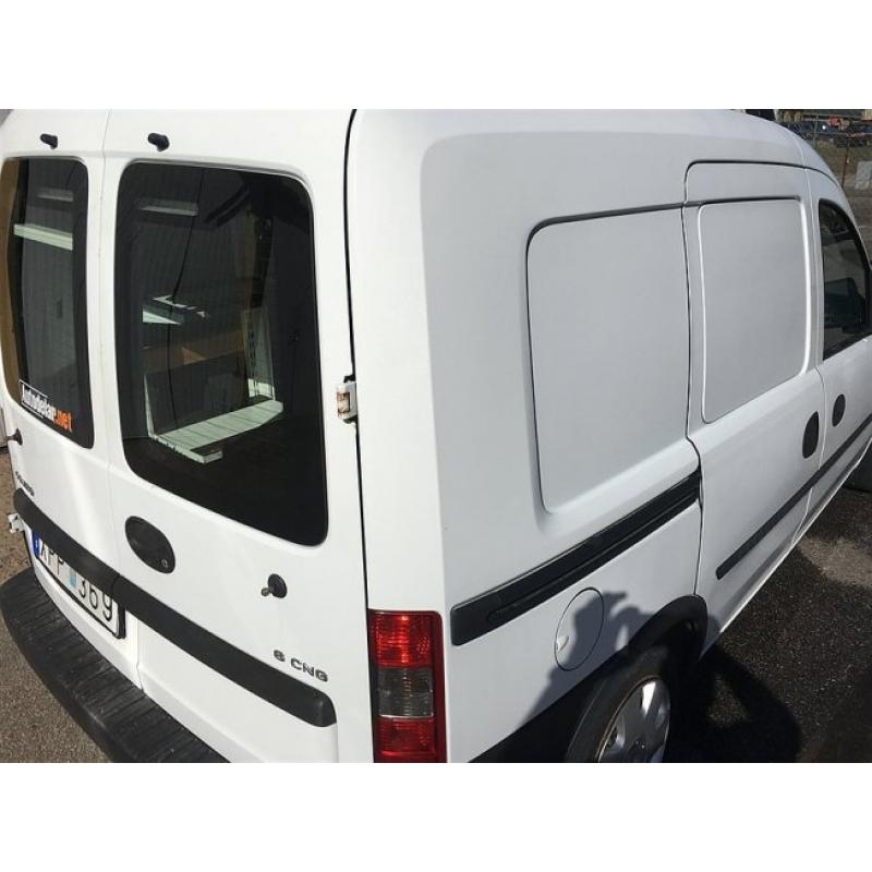 Opel Combo 4DSKÅP 1.6CNG -06