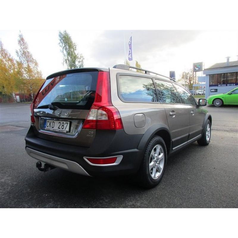 Volvo XC70 D5 AWD Kinetic -08