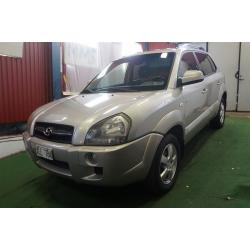 Hyundai Tucson 2.7 Nyservad,4WD,11000mil -06