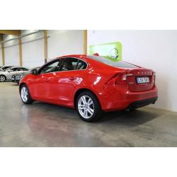 Volvo S60 T4F Momentum Dynamic Ed, M-Värm -12