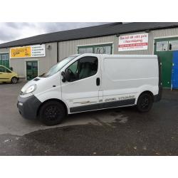 Opel Vivaro 2.5 CDTi DIESEL SKÅP AUT DRAG -07