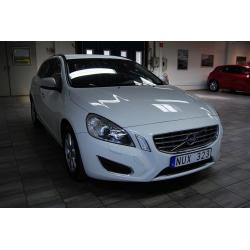 Volvo V60 D5 Momentum manuell -13