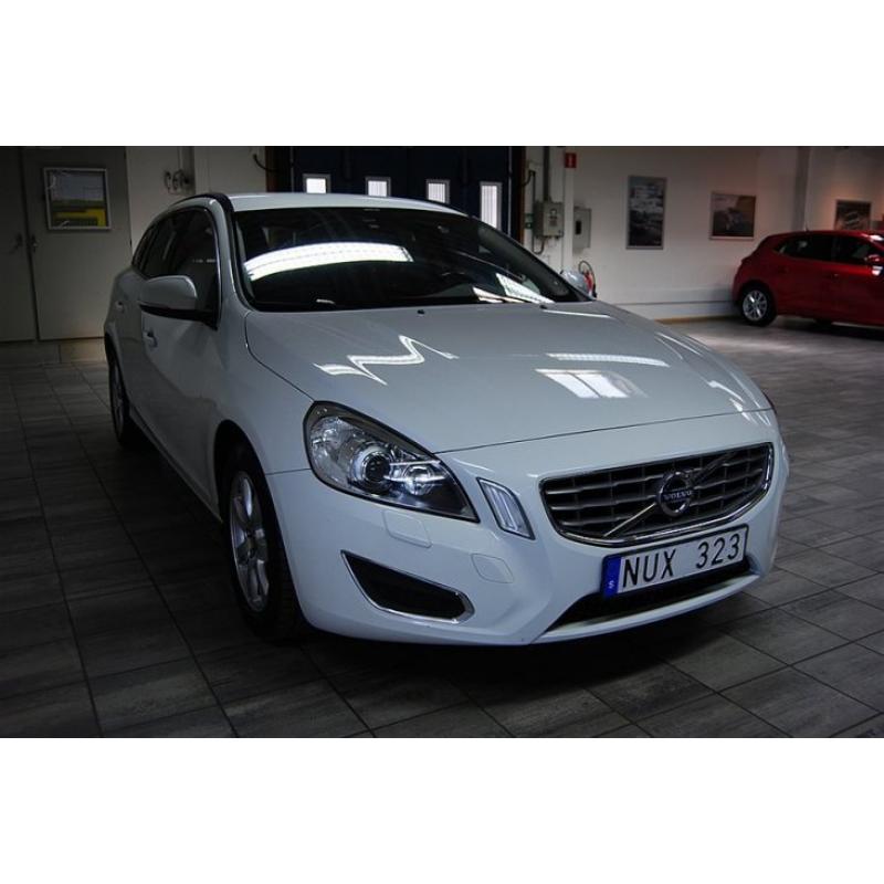 Volvo V60 D5 Momentum manuell -13