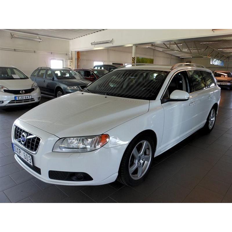 Volvo V70 II D2 DrivE Summum -12