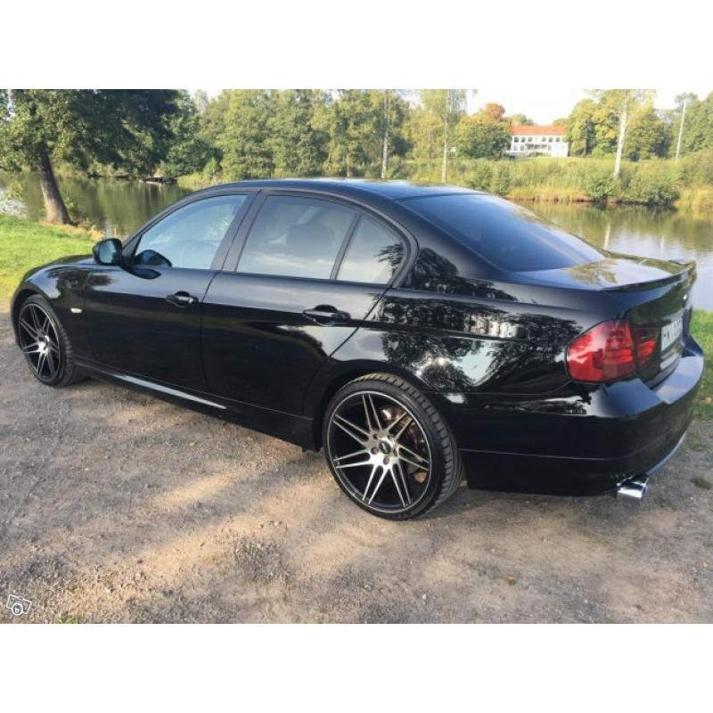 Bmw 320i E90 Facelift Svensksåld Toppskick -09