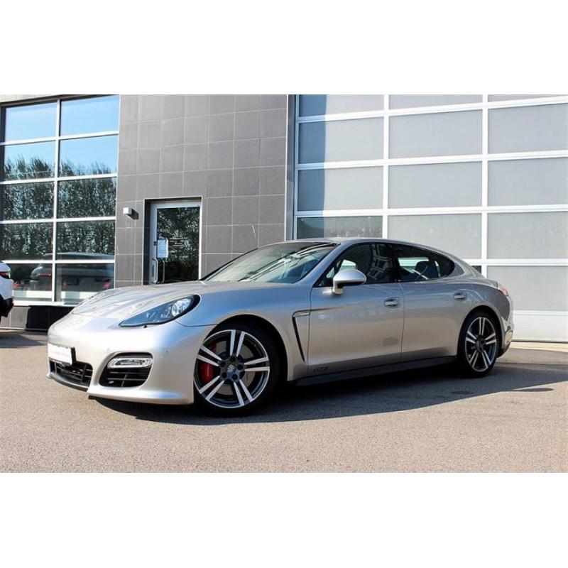 Porsche Panamera GTS / 430 Hk / Burmester -13