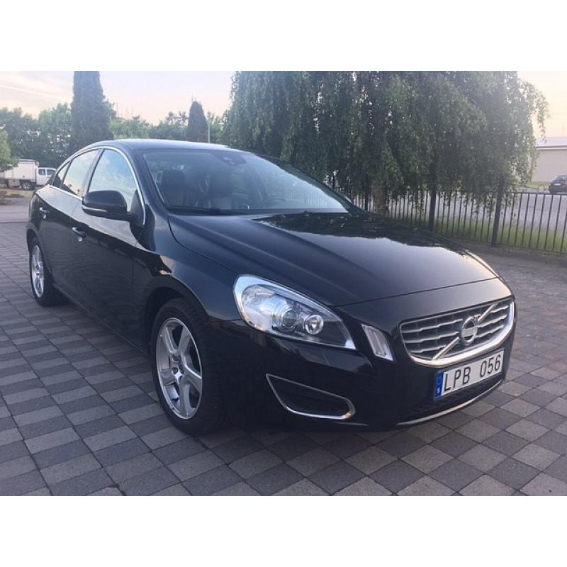 Volvo S60 D3 Summum -11