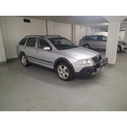 Skoda OCTAVIA COM SCOUT 2,0 FSI -08