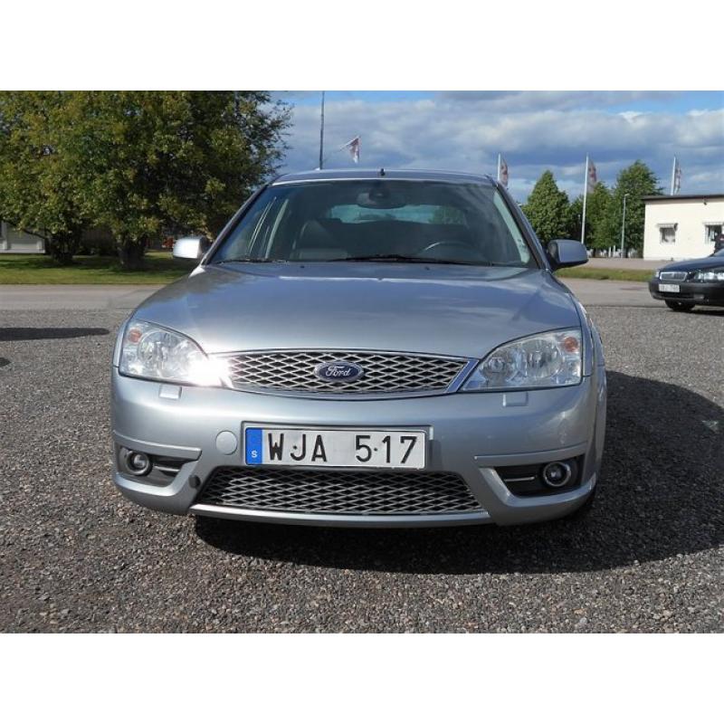 Ford Mondeo LÅG MIL,210 HK/NY BESIKT -05