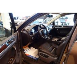 Volkswagen Touareg 3.0 TDI V6 4-Motion 240hk -11