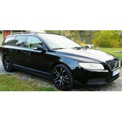 Volvo V70 -09