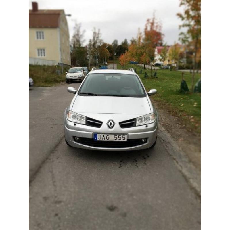 Renault Mégane / Kamrem bytt / Lågmil -08