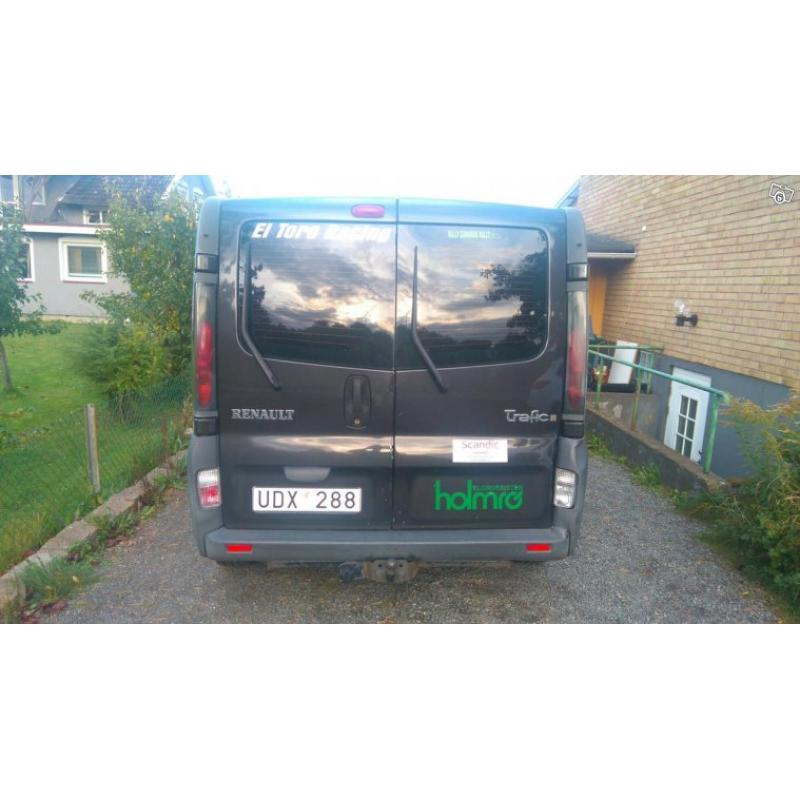 Renault trafic -03