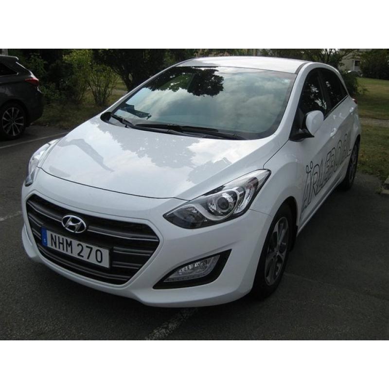 Hyundai i30 5-d 1.6 Go Edition Pluspaket -17