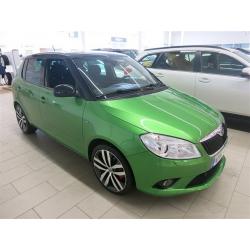 Skoda Fabia RS TSI 180 DSG -11