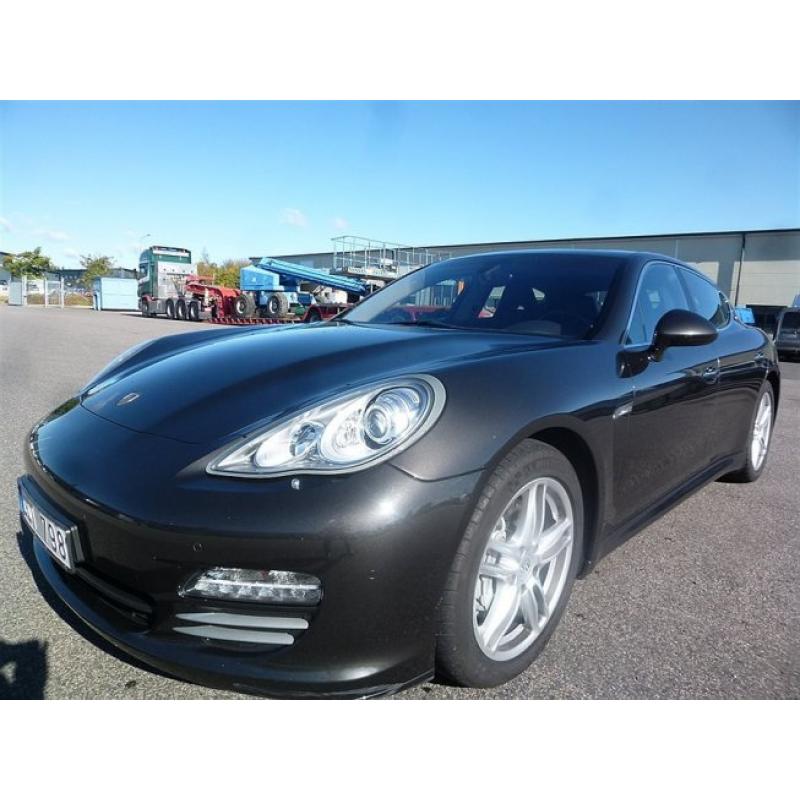 Porsche Panamera 4S Sportchrono Bose -10