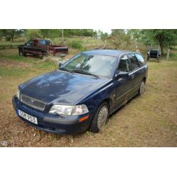 Volvo V40 -01