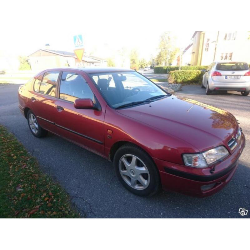 Nissan Primera 2.0 -97