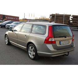 Volvo V70 D5 Momentum -08