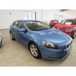 Volvo V40 D2 Momentum -15