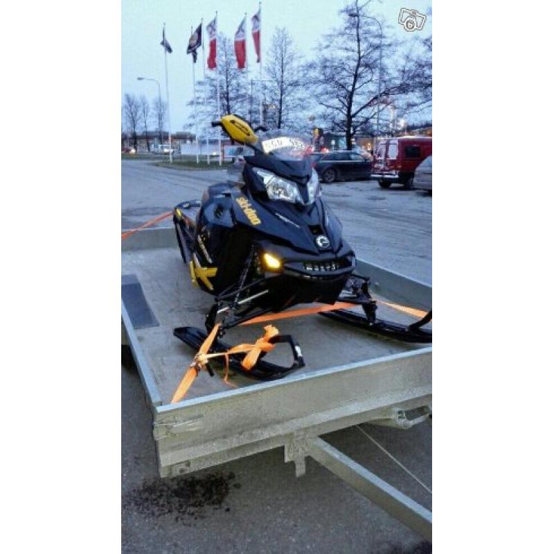 Ski-doo Renegade 600 e-tec 2013