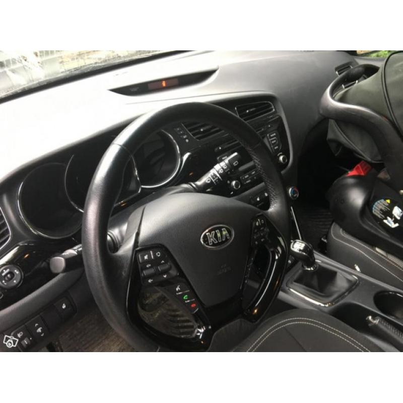 Kia ceed 1,6 CRDI Komfort / Dragkrok -13