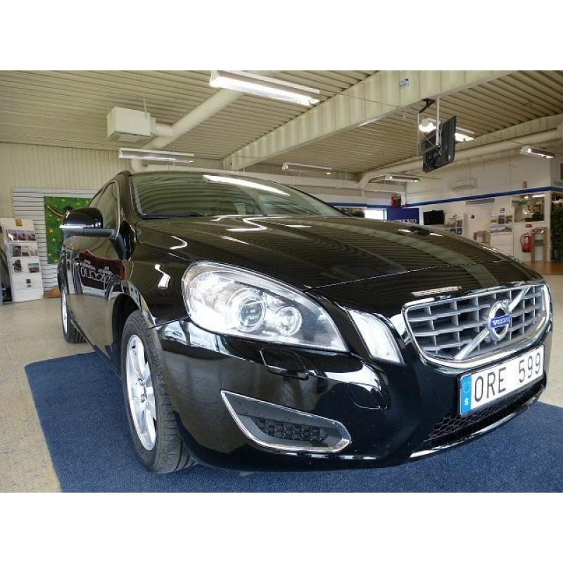 Volvo V60 D3 Momentum -11