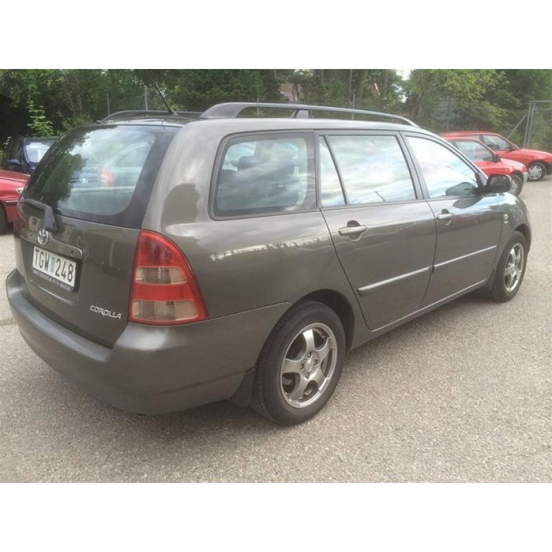 Toyota Corolla 1,6 Touring -02