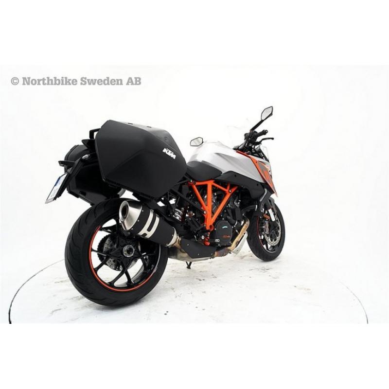 KTM 1290 Super Duke GT* -16