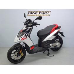 Aprilia SR 50 MOTARD