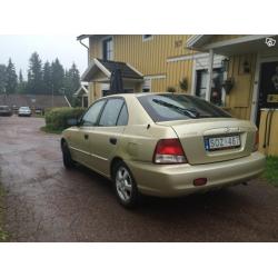 Hyundai Accent GLS 1.5 -01