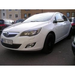 Opel Astra * 1.4 140HK TURBO * -11