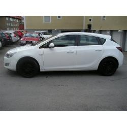 Opel Astra * 1.4 140HK TURBO * -11