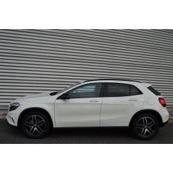 Mercedes-Benz GLA 200 Aut Drag Summer Edition -17