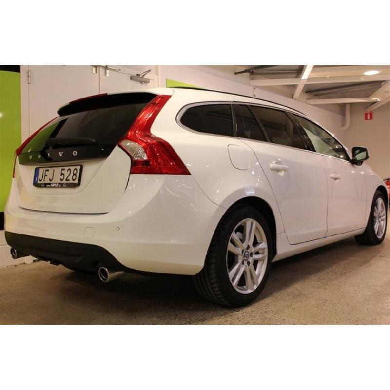 Volvo V60 D4 AWD Momentum Dynamic Edition -13