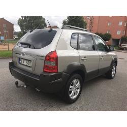 Hyundai Tucson 2.0 CRDI Besiktad/ TOPPSKICK -06