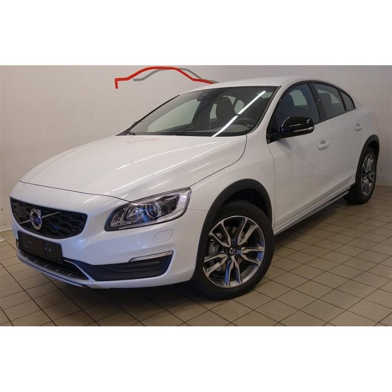 Volvo S60 Cross Country D3 Business Advanced -17