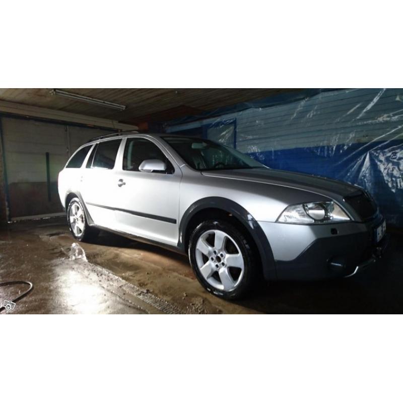 Skoda Scout 2,0 Tdi -08