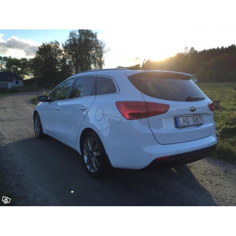 Kia Ceed SW 1,6 soltak drag -13