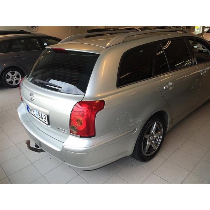 Toyota Avensis 2,0 Aut Business -05