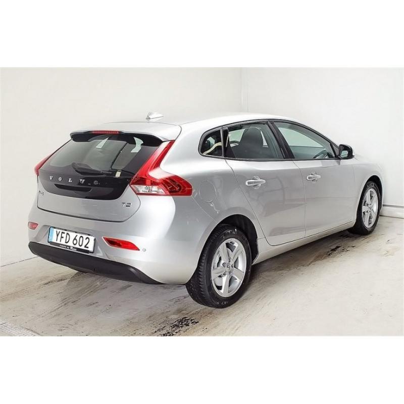 Volvo V40 T2 Business -17