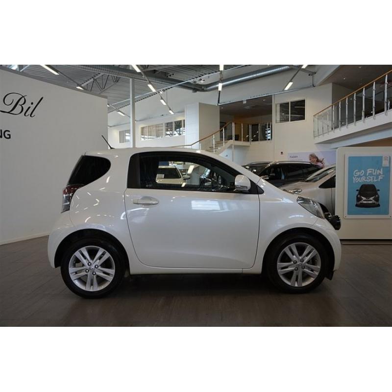 Toyota iQ 1.33 MAN -09