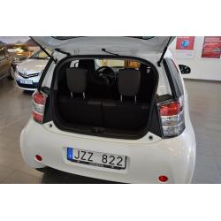 Toyota iQ 1.33 MAN -09