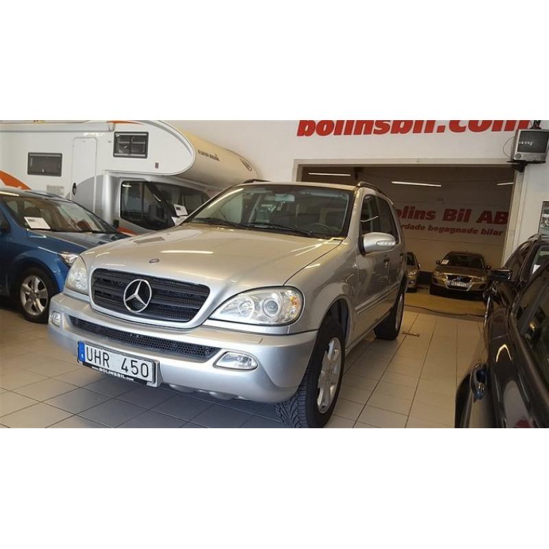 Mercedes-Benz ML 350 4-Matic Aut -04