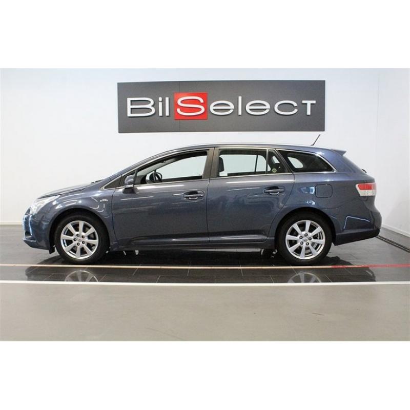 Toyota Avensis 2.2 D-4D Kombi (150k) -11