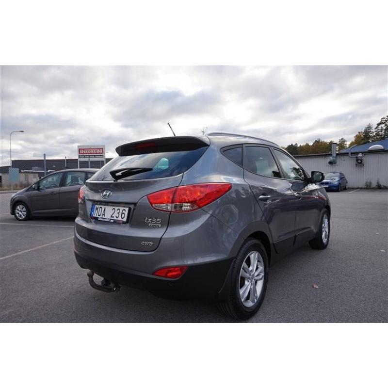 Hyundai ix35 2,0 CRDi-R 4WD / Automat -12