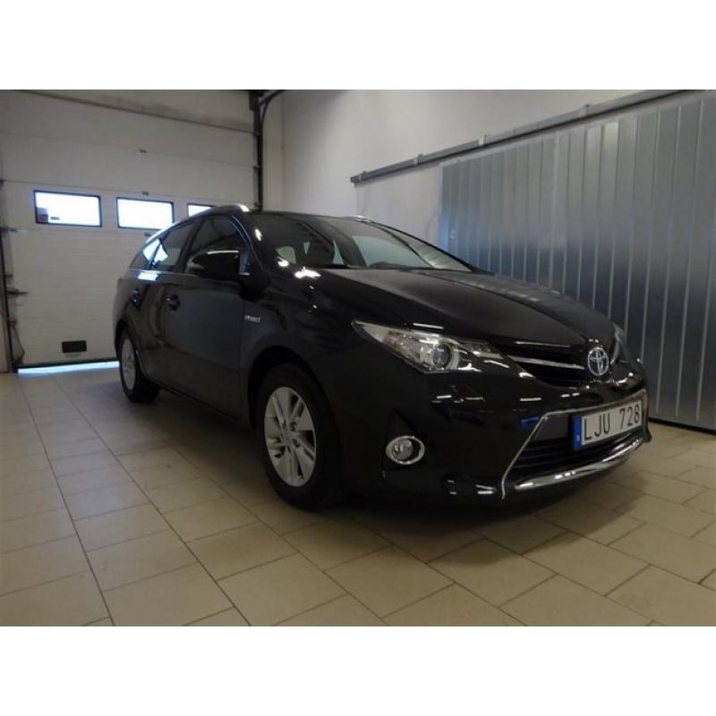 Toyota Auris 1.8 HSD Touring Sports -13