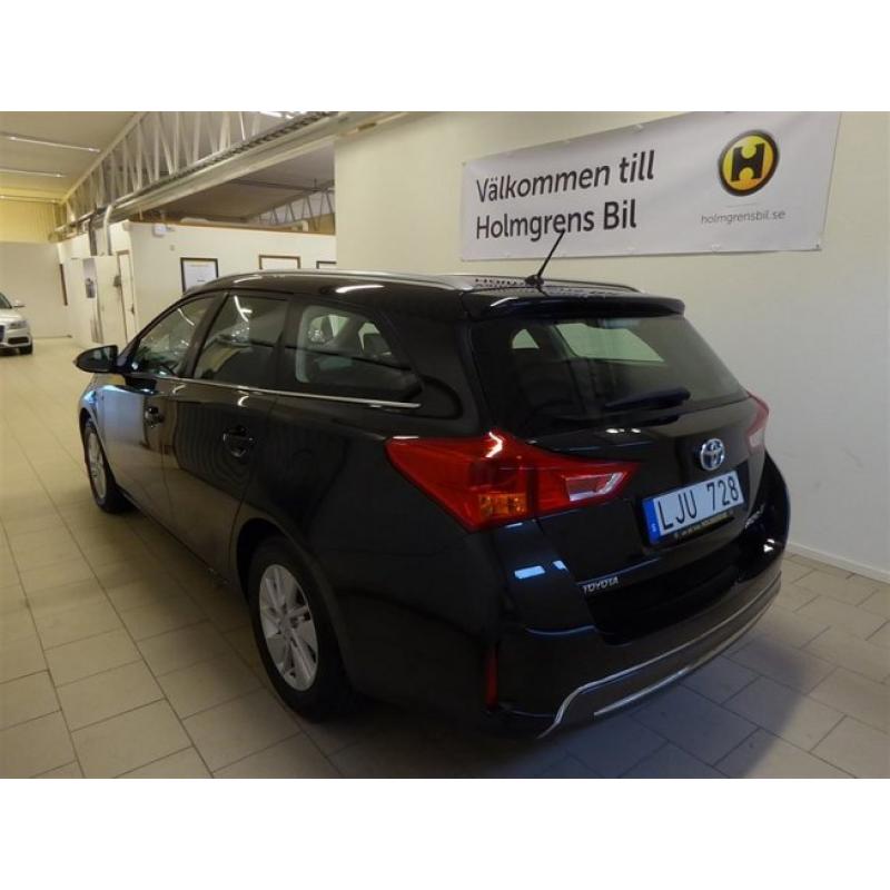 Toyota Auris 1.8 HSD Touring Sports -13