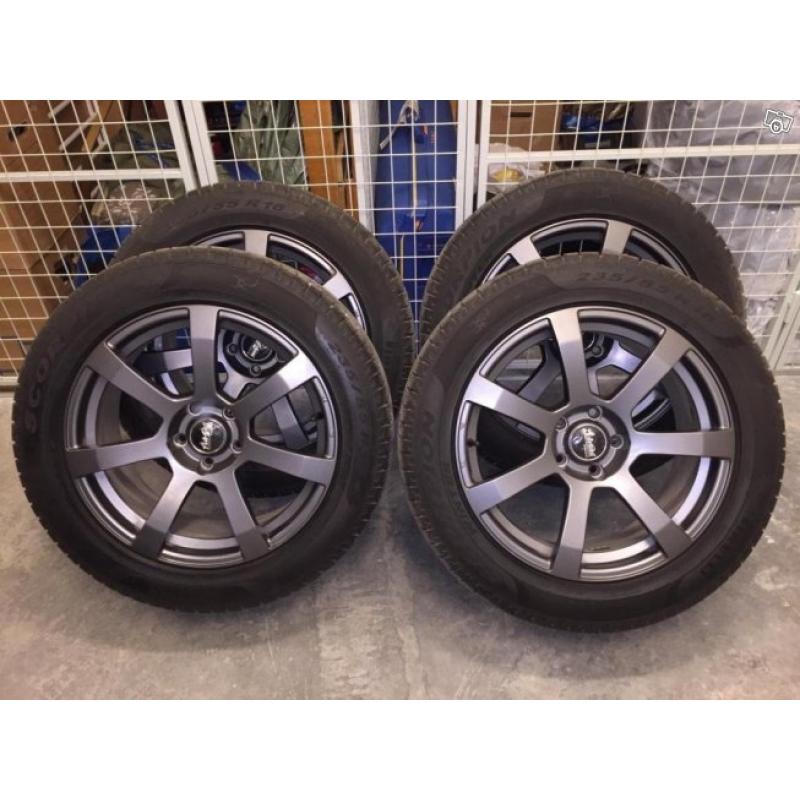 Vinterdäck 235/55 R18 Pirelli TILLFÄLLE